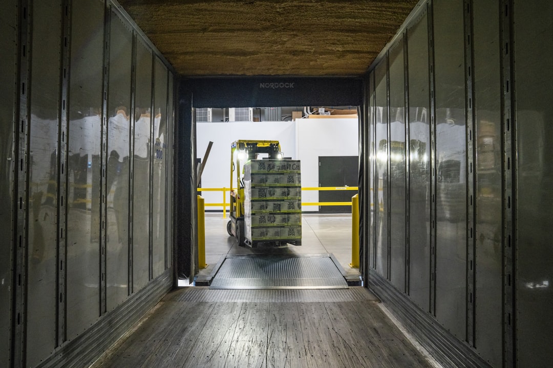 How to Quote a Freight Shipment Without Losing Money on It